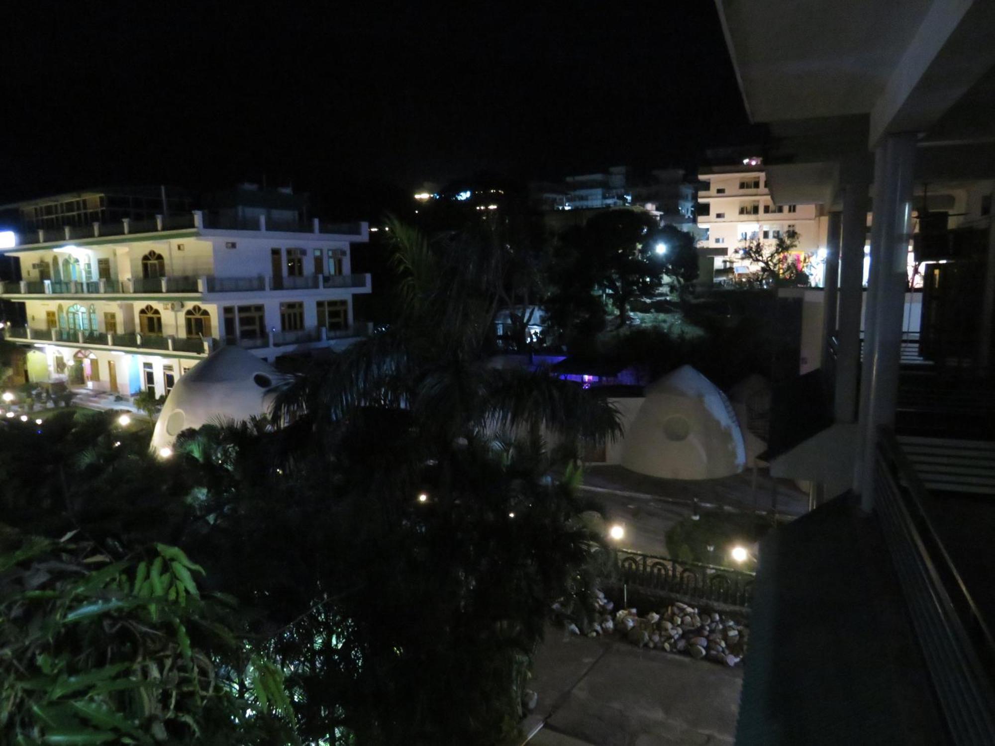 Hotel Namami Tapovan Rishīkesh Buitenkant foto