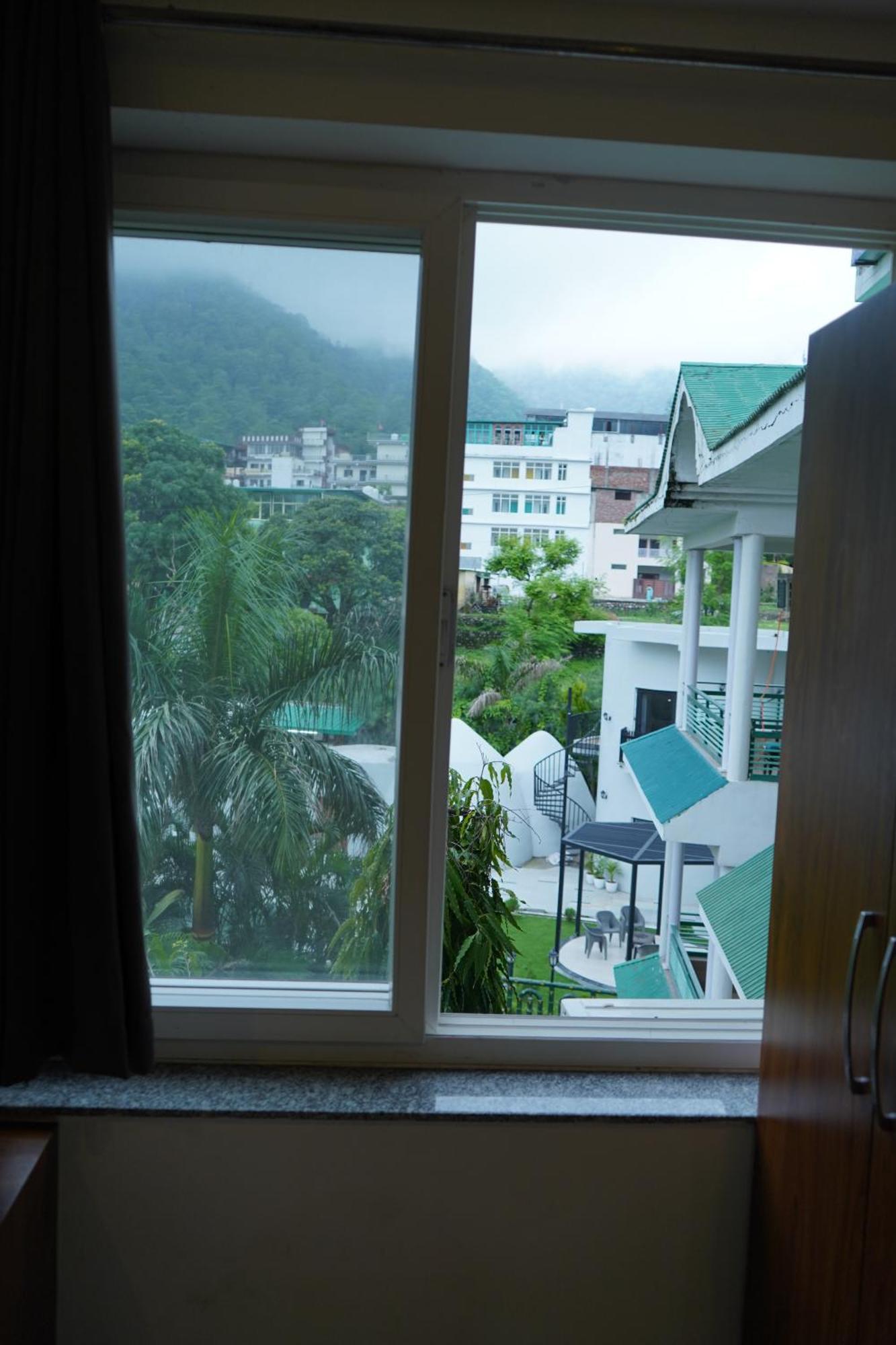 Hotel Namami Tapovan Rishīkesh Buitenkant foto