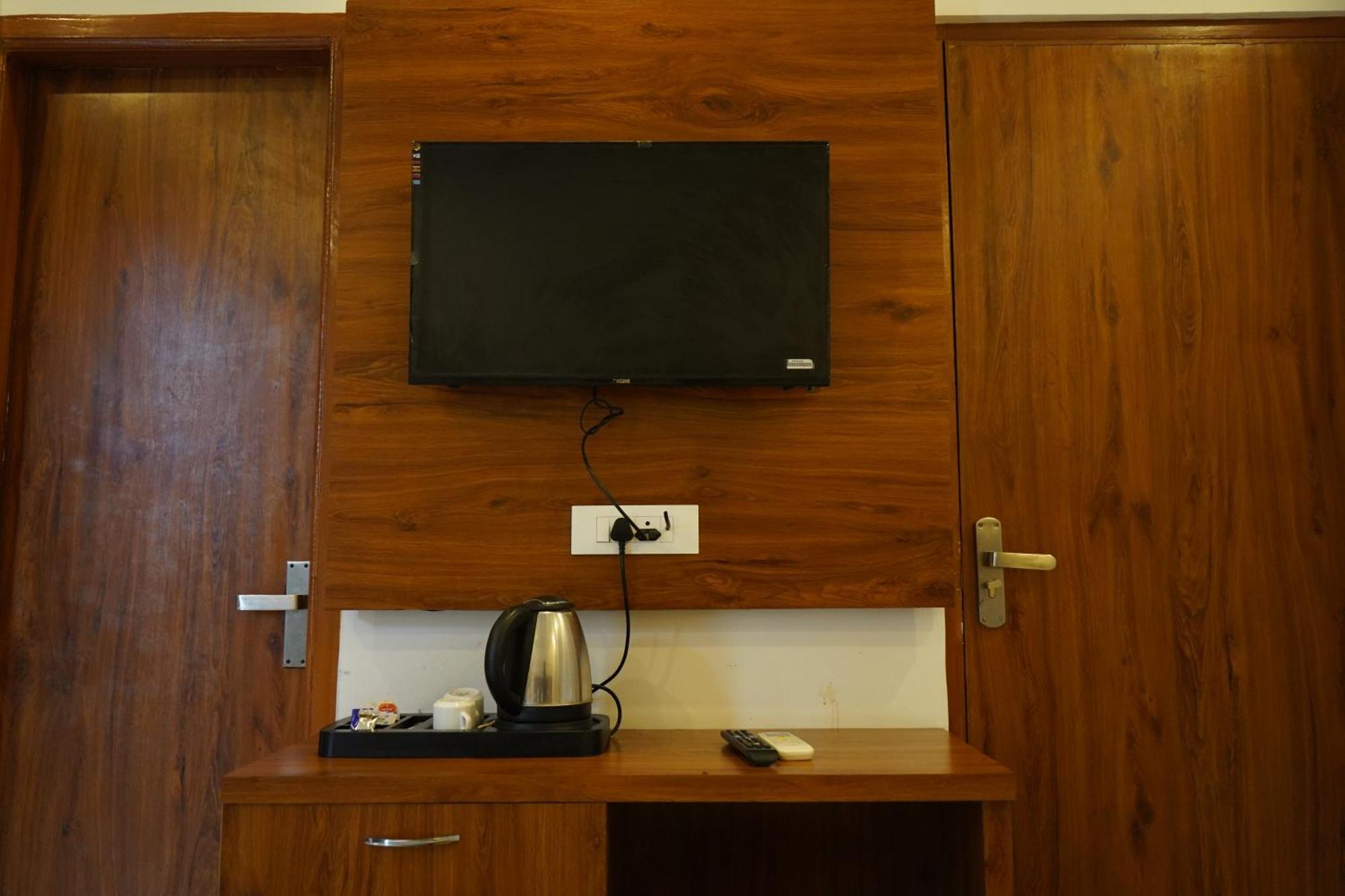 Hotel Namami Tapovan Rishīkesh Buitenkant foto