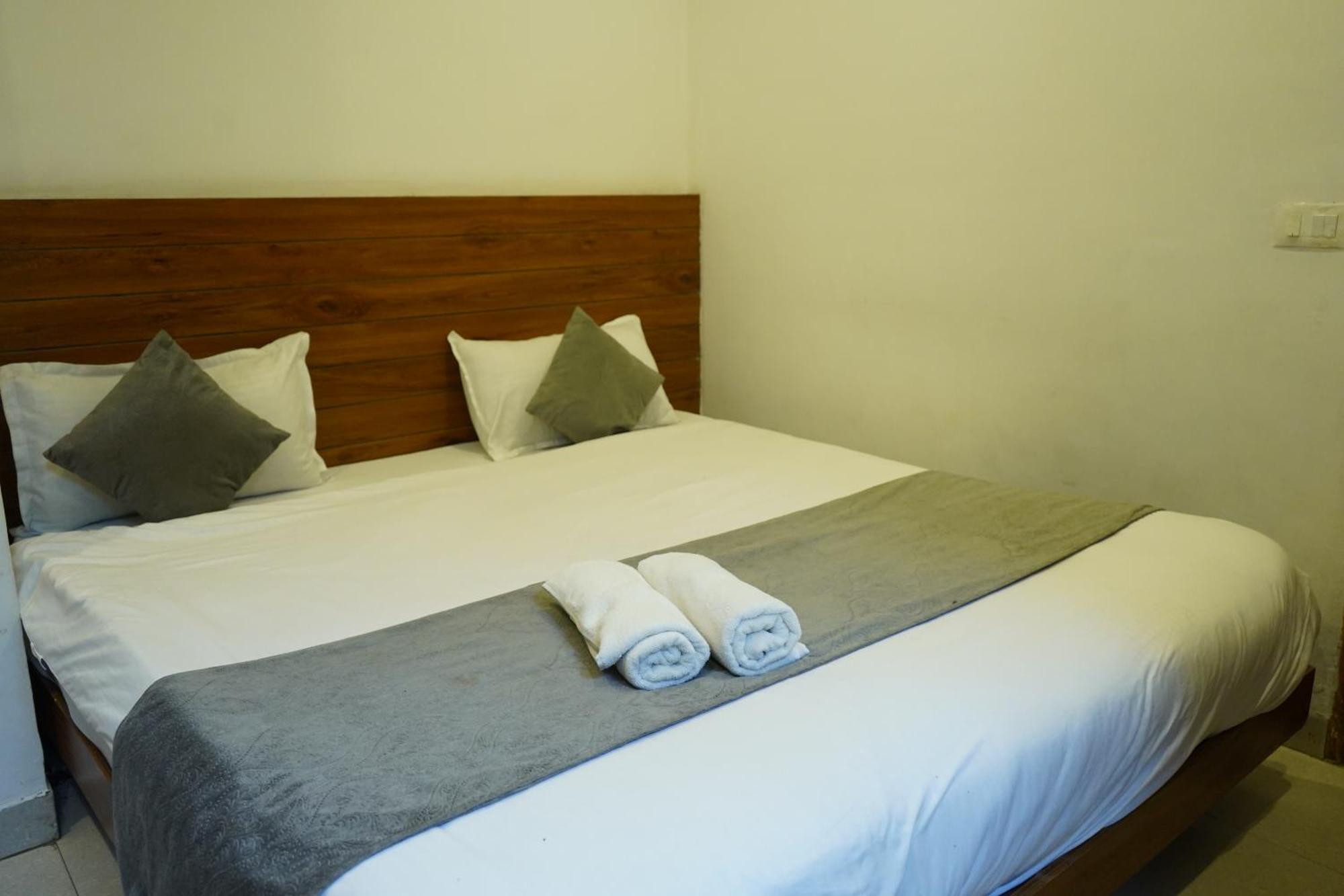 Hotel Namami Tapovan Rishīkesh Buitenkant foto