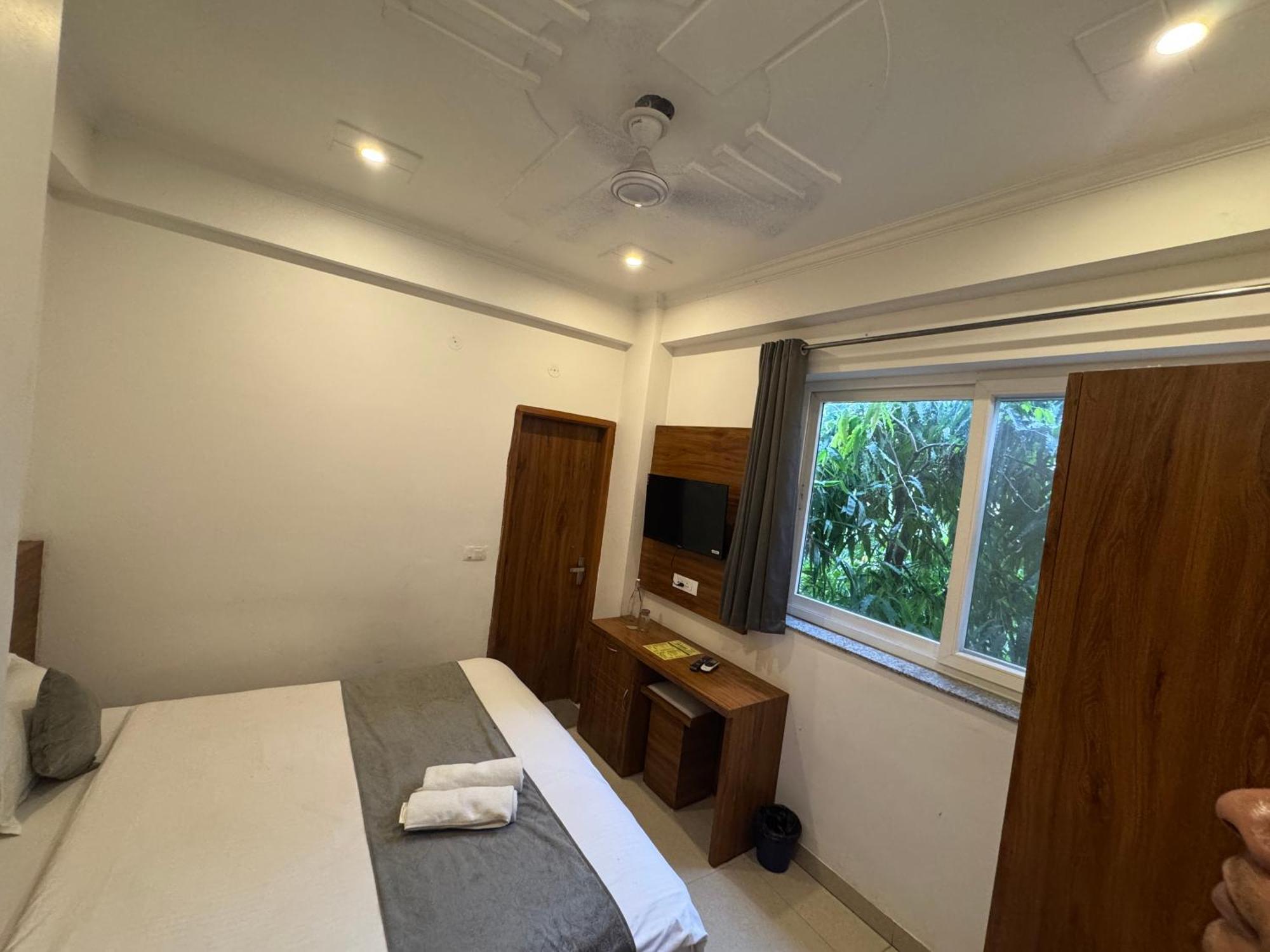 Hotel Namami Tapovan Rishīkesh Buitenkant foto